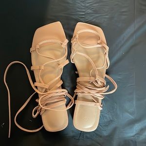 Lace up flat sandals cross cross straps